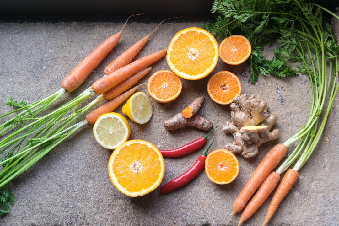 découvrez les bienfaits du curcuma, une épice aux propriétés anti-inflammatoires et antioxydantes reconnues. explorez ses usages en cuisine, ses applications en santé et ses effets bénéfiques sur l'organisme. apprenez à intégrer le curcuma dans votre quotidien pour améliorer votre bien-être.