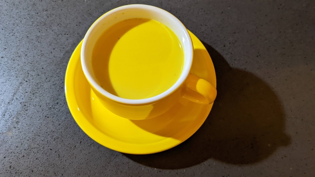 découvrez les bienfaits du curcuma, une épice aux propriétés anti-inflammatoires et antioxydantes. explorez son utilisation en cuisine, en médecine traditionnelle et ses effets sur la santé dans cet article complet.