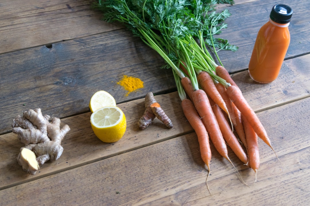 découvrez les bienfaits du curcuma, une épice aux propriétés anti-inflammatoires et antioxydantes. intégrez cette super plante dans votre alimentation pour améliorer votre santé et renforcer votre bien-être.