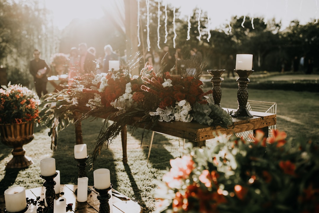 découvrez notre sélection exquise de menus de mariage, conçus pour ravir vos invités. des plats raffinés aux options personnalisées, nous vous aidons à créer une expérience culinaire inoubliable pour le jour de votre union.