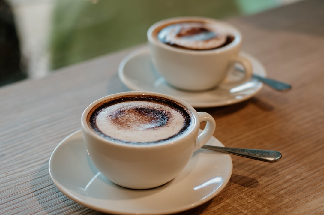 découvrez notre vaste sélection de boissons rafraîchissantes, allant des sodas pétillants aux jus naturels, en passant par une variété de thés et café. idéales pour étancher votre soif et accompagner vos repas, nos boissons s'adaptent à tous les goûts et toutes les occasions.