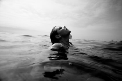 découvrez l'art de la respiration avec notre guide complet sur les techniques et les bienfaits du souffle. apprenez à maîtriser votre respiration pour améliorer votre bien-être physique et mental.