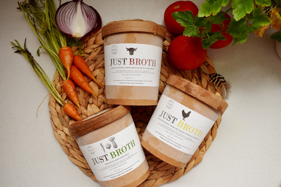 découvrez l'art du bouillon avec nos recettes savoureuses de broth. apprenez à préparer des bouillons riches en saveurs, parfaits pour vos soupes, sauces et plats réconfortants. explorez des astuces et bienfaits nutritionnels pour intégrer le broth dans votre alimentation quotidienne.