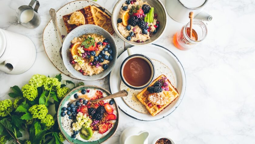 découvrez notre brunch savoureux, une expérience culinaire inoubliable où délicieuses mets sucrés et salés se rencontrent dans une ambiance conviviale. venez savourer des plats faits maison, des boissons rafraîchissantes et profitez d'un moment de partage entre amis ou en famille.