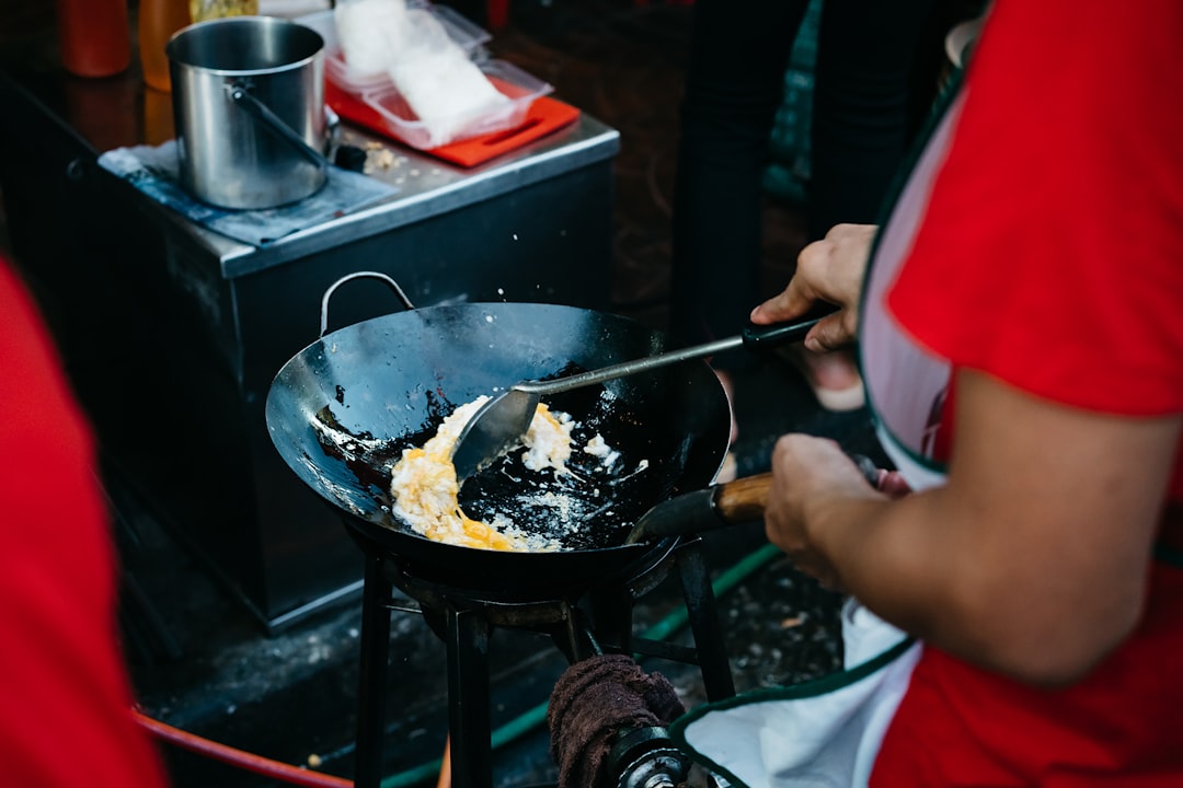 découvrez l'art de la cuisine économique avec nos recettes astucieuses et abordables. apprenez à préparer des plats savoureux sans dépasser votre budget tout en ravissant vos papilles.