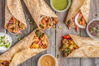 découvrez l'univers savoureux des burritos. des tortillas garnies de délicieux ingrédients frais et variés, parfaites pour un repas rapide et gourmand. plongez dans cette expérience culinaire qui saura ravir vos papilles!