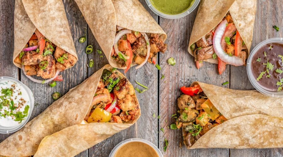 découvrez l'univers savoureux des burritos. des tortillas garnies de délicieux ingrédients frais et variés, parfaites pour un repas rapide et gourmand. plongez dans cette expérience culinaire qui saura ravir vos papilles!