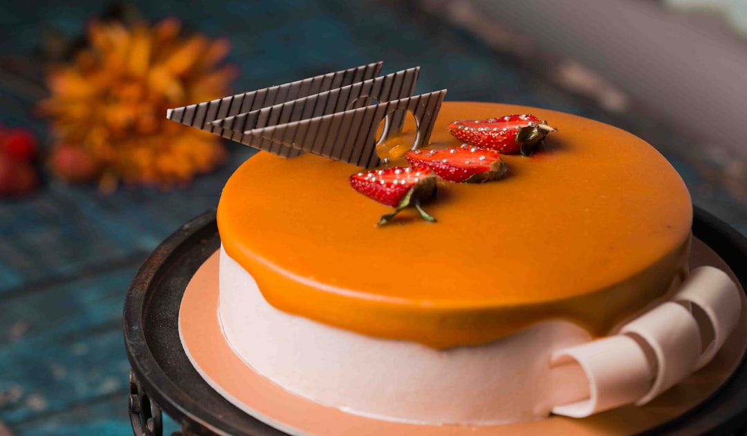 découvrez nos délicieuses recettes de cakes alliant moelleux et saveurs. que vous soyez amateur de chocolat, de fruits ou de noix, trouvez le cake parfait pour chaque occasion et émerveillez vos proches avec vos talents de pâtissier.