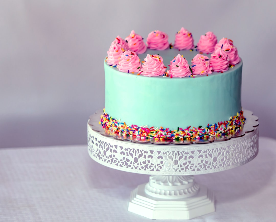 découvrez nos délicieuses recettes de cakes, alliant douceur et originalité. que vous soyez amateur de fruits, de chocolat ou de saveurs épicées, trouvez la recette parfaite pour satisfaire vos envies. un moment de gourmandise à partager en famille ou entre amis !