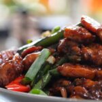 découvrez une délicieuse recette de poulet qui ravira vos papilles ! facile à préparer et parfaite pour toutes les occasions, cette recette met en valeur des ingrédients savoureux et des épices de choix. essayez-la dès aujourd'hui pour un repas savoureux en famille ou entre amis.