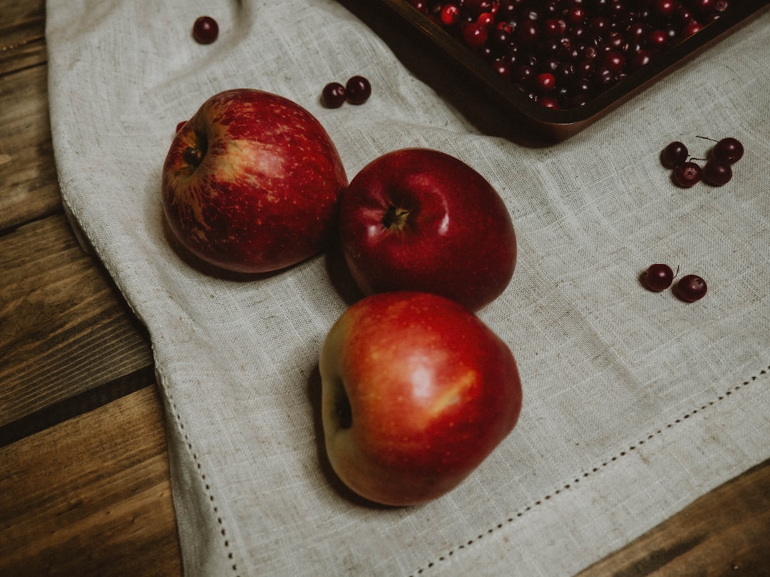 découvrez des recettes de noël savoureuses et festives pour émerveiller vos proches. que ce soit des plats traditionnels ou des douceurs gourmandes, trouvez l'inspiration pour un repas inoubliable pendant les fêtes.