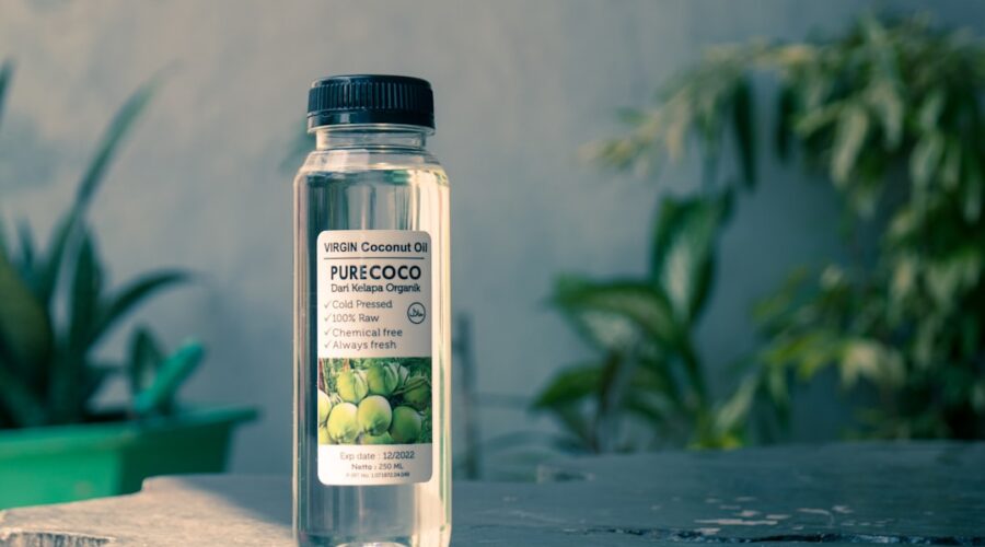 découvrez les bienfaits de l'huile de coco, un super-aliment aux multiples vertus. idéale pour la cuisine, les soins de la peau et des cheveux, cette huile naturelle est un allié précieux pour une vie saine et équilibrée.
