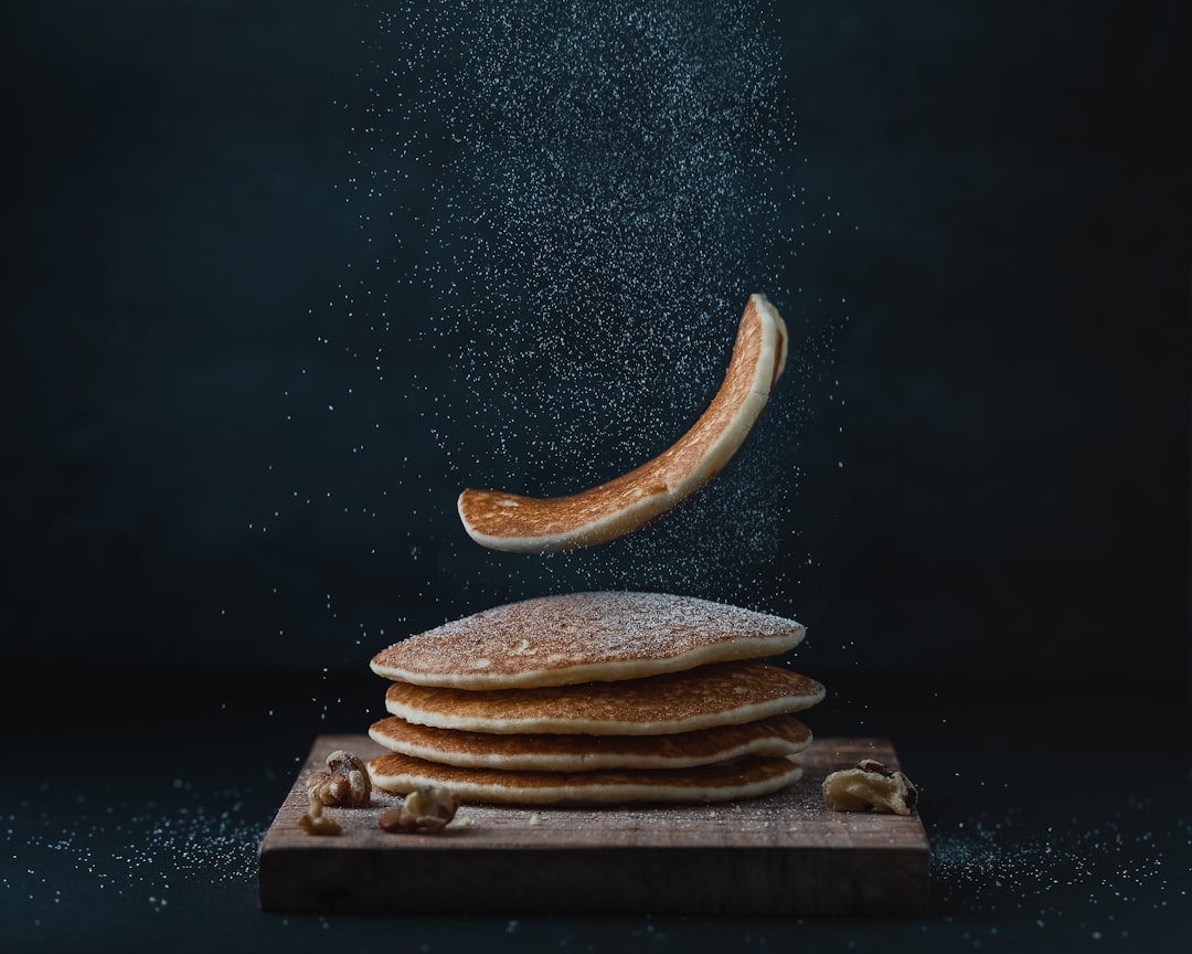 découvrez nos délicieuses recettes de crêpes, des classiques aux créations innovantes. apprenez à préparer des crêpes légères et savoureuses, idéales pour toutes les occasions, sucrées ou salées. réveillez le chef qui sommeille en vous !