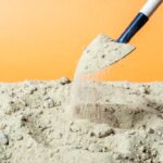découvrez la recette du crumble, un dessert savoureux et croustillant, facile à réaliser. alliant fruits juteux et pâte croquante, il saura ravir les papilles de toute la famille. parfait pour toutes les saisons, ce délice s'adapte à vos fruits préférés. essayez-le dès maintenant !