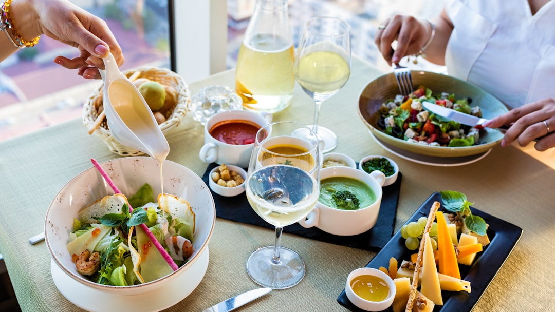 découvrez l'univers culinaire à travers des recettes irrésistibles, des techniques de cuisine innovantes et des conseils de chefs pour élever vos plats à un nouveau niveau de délice. laissez vos papilles voyager au gré des saveurs.