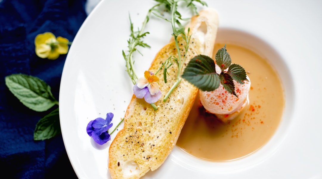 découvrez l'art culinaire à travers des recettes savoureuses, des astuces de chefs et des techniques innovantes pour élever votre expérience gastronomique à un niveau supérieur.