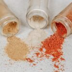 découvrez le cumin, une épice aux multiples bienfaits qui rehausse le goût de vos plats tout en offrant des propriétés digestives et antioxydantes. apprenez à l'utiliser en cuisine et explorez ses origines et ses valeurs nutritionnelles.