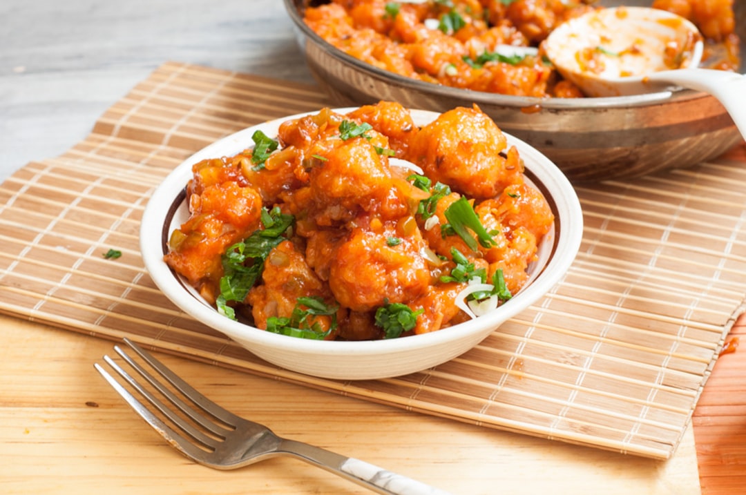 découvrez les secrets du curry, une explosion de saveurs et d'arômes exotiques qui illuminera vos plats. apprenez à préparer cette délicieuse recette avec des épices authentiques et des ingrédients frais pour un voyage culinaire inoubliable.