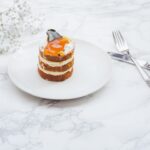 découvrez des recettes de desserts irrésistibles qui raviront vos papilles. que vous soyez amateur de chocolat, de fruits frais ou de douces crèmes, trouvez l'inspiration pour préparer des gourmandises qui feront le bonheur de tous. laissez-vous tenter par nos astuces et conseils de chefs pour réaliser des desserts dignes des plus grandes tables.