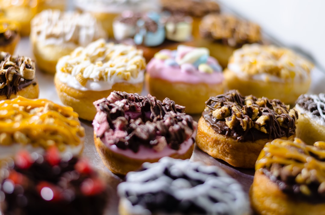 découvrez une sélection irrésistible de desserts qui sauront satisfaire toutes vos envies sucrées. des douceurs traditionnelles aux créations les plus innovantes, plongez dans un monde gourmand où chaque bouchée est un véritable délice.