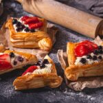 découvrez un monde irrésistible de desserts délicats et savoureux ! que vous soyez amateur de douceurs crémeuses, de gâteaux moelleux ou de fruits frais, notre sélection de recettes vous séduira. laissez-vous tenter par des créations sucrées qui émerveilleront vos papilles et apporteront une touche gourmande à toutes vos occasions.