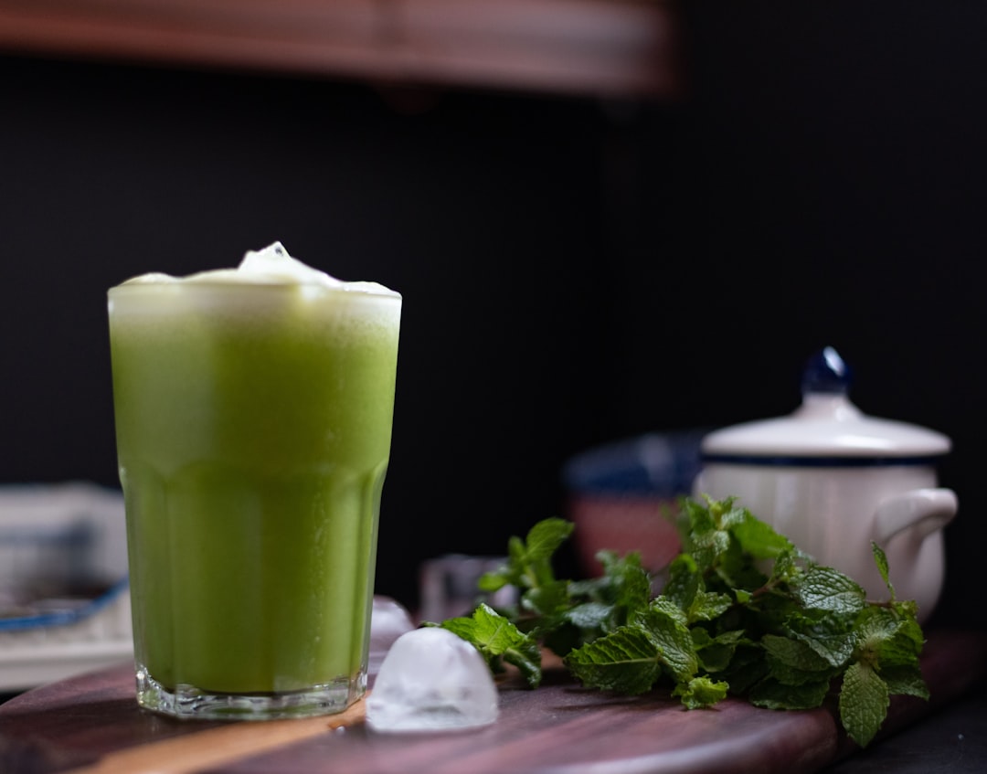 découvrez les bienfaits d'une détox efficace pour revitaliser votre corps et améliorer votre bien-être. apprenez les meilleures méthodes, recettes et conseils pour une cure détox réussie.