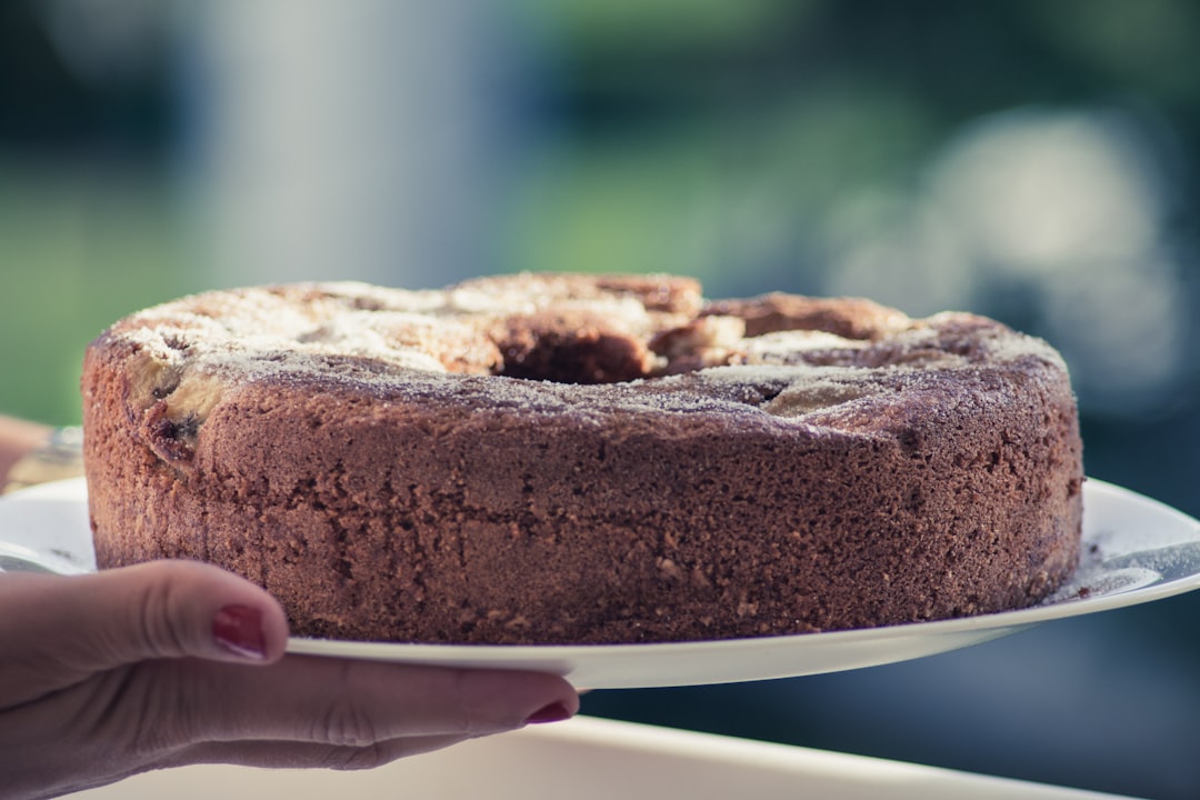 découvrez une recette de gâteau facile à réaliser qui ravira vos convives ! avec des ingrédients simples et des étapes claires, vous pourrez préparer un délicieux dessert en un rien de temps. parfait pour toutes les occasions.