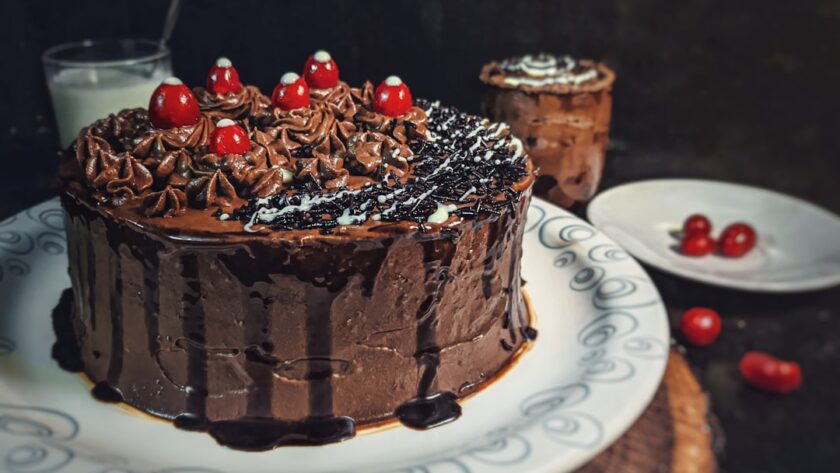 découvrez notre recette de gâteau facile à réaliser, parfaite pour les débutants comme pour les chefs expérimentés. en quelques étapes simples, plongez dans un univers gourmand et savourez un délice fait maison qui ravira vos proches.
