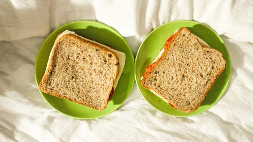 découvrez notre recette simple de sandwich, idéale pour un déjeuner rapide ou un snack savoureux. facile à préparer avec des ingrédients frais et délicieux, transformez vos repas en un instant!