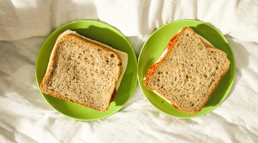découvrez notre recette simple de sandwich, idéale pour un déjeuner rapide ou un snack savoureux. facile à préparer avec des ingrédients frais et délicieux, transformez vos repas en un instant!