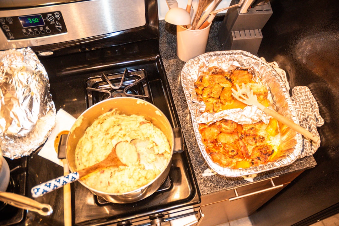 découvrez notre recette familiale transmise de génération en génération, un véritable trésor culinaire qui ravira vos proches. préparez des plats authentiques qui évoquent des souvenirs chaleureux et partagent l'amour de la cuisine en famille.