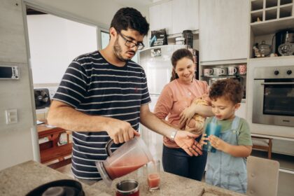 découvrez notre recette de famille qui a traversé les générations, alliant tradition et saveurs. parfaite pour rassembler vos proches autour d'un bon repas, laissez-vous séduire par des ingrédients simples et un savoir-faire unique pour un instant chaleureux et authentique.