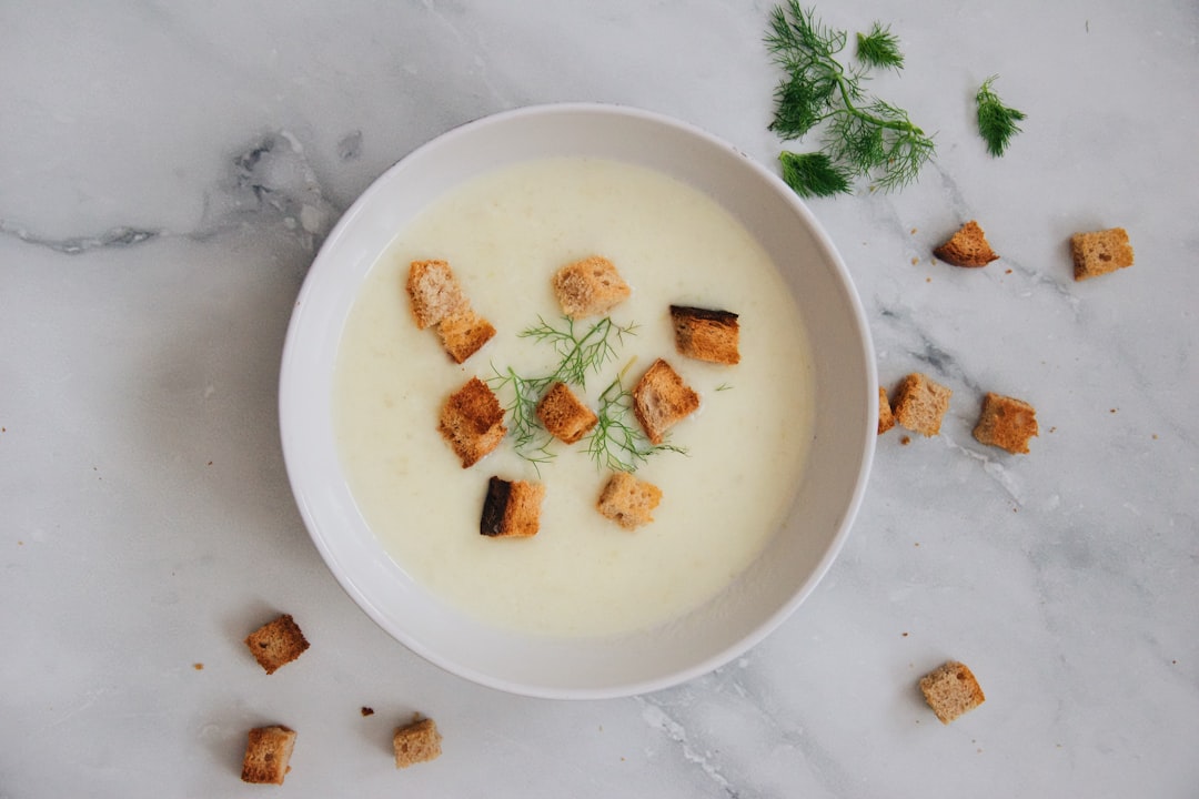 découvrez le fenouil, une plante aromatique aux saveurs uniques et aux bienfaits santé. explorez ses utilisations en cuisine, ses propriétés nutritives et les recettes qui mettent en valeur cette délicieuse herbe.