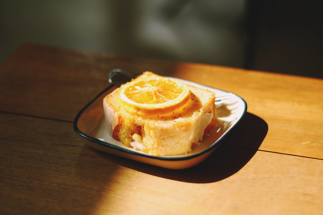 découvrez les plaisirs de la fondue, un plat convivial et réconfortant, idéal pour les soirées entre amis ou en famille. apprenez les meilleures recettes, astuces de préparation et conseils pour varier les saveurs, que ce soit avec du fromage, du chocolat ou d'autres ingrédients savoureux.