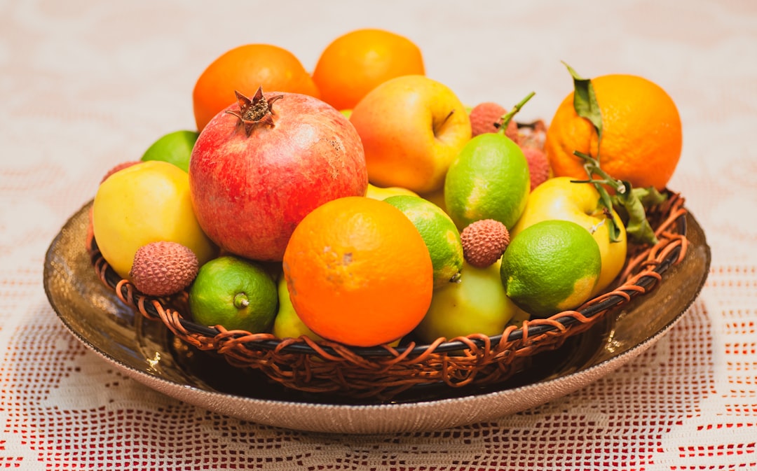 découvrez des méthodes efficaces pour la conservation des fruits. apprenez à prolonger la fraîcheur et la saveur de vos fruits préférés grâce à des techniques simples et naturelles. idéal pour optimiser votre récolte et réduire le gaspillage alimentaire.