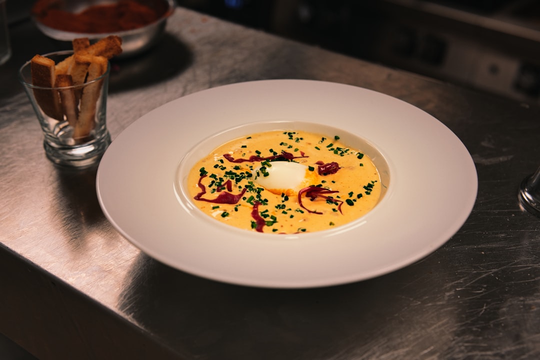 découvrez des recettes gourmet raffinées qui éveillent les papilles et subliment vos repas. que vous soyez un chef en herbe ou un passionné de gastronomie, trouvez l'inspiration pour préparer des plats exceptionnels avec des ingrédients de qualité.