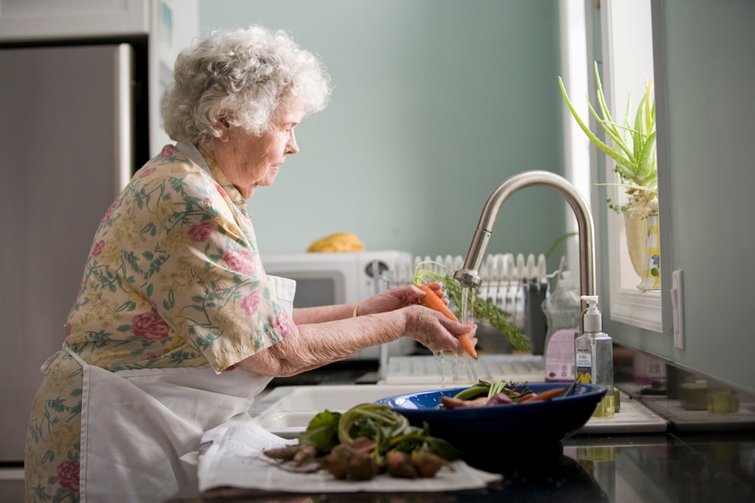 découvrez les remèdes naturels de grand-mère, une source précieuse de sagesse et d'astuces pour soigner les petits maux du quotidien. apprenez des recettes simples et efficaces transmises de génération en génération pour améliorer votre bien-être.