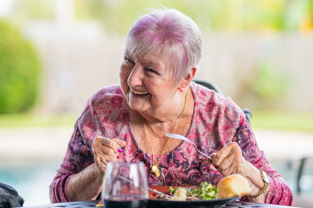 découvrez les précieux conseils de grand-mère qui traversent les générations. des astuces de vie, des remèdes naturels et des recettes traditionnelles pour améliorer votre quotidien et chérir le savoir-faire familial.
