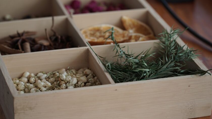découvrez les remèdes herbaux : des solutions naturelles et efficaces pour améliorer votre bien-être au quotidien. explorez les bienfaits des plantes et retrouvez l'harmonie entre le corps et l'esprit.