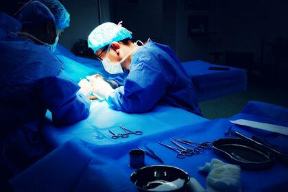 découvrez les enjeux et avantages de la chirurgie à domicile. informez-vous sur les procédures, la sécurité et les bénéfices pour les patients qui choisissent cette approche moderne et pratique en matière de soins médicaux.