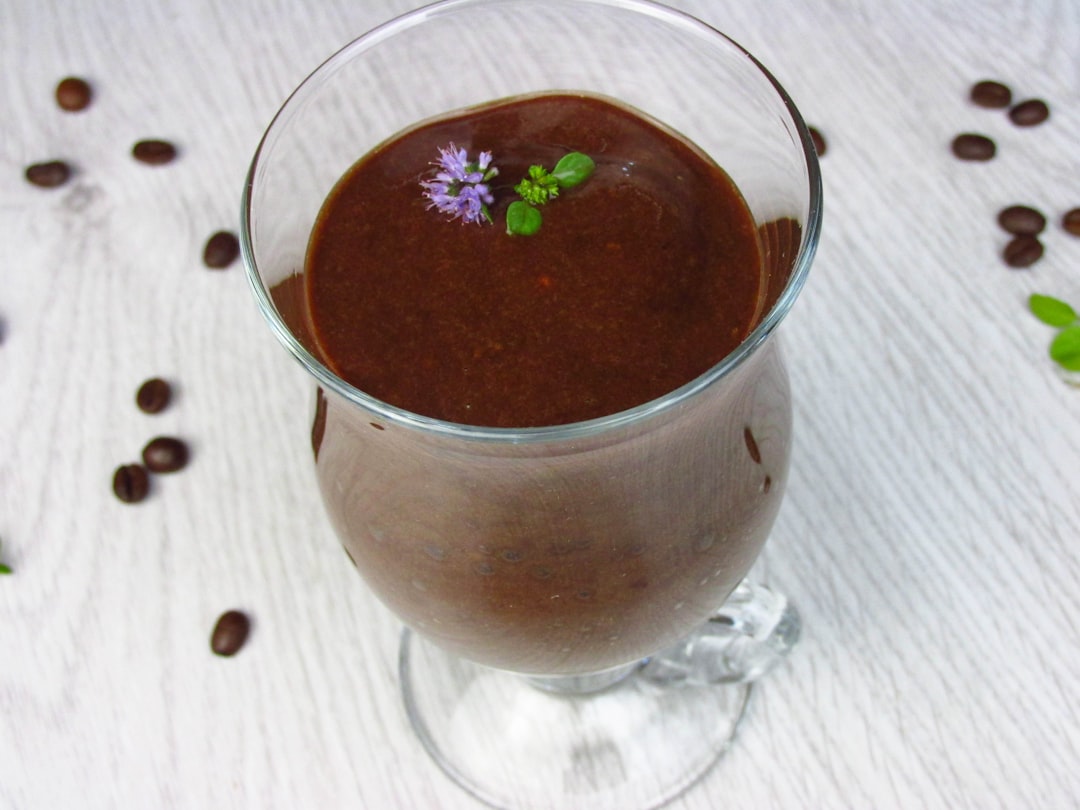 découvrez notre recette de chocolat fait maison, simple et délicieuse ! suivez nos étapes faciles pour créer votre propre chocolat fondant, avec des ingrédients naturels et un goût irrésistible. idéal pour les amateurs de chocolat et les cadeaux gourmands.