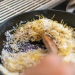 découvrez le plaisir des ravioles faites maison avec notre recette facile et savoureuse. apprenez à préparer des pâtes fraîches garnies d'ingrédients délicieux, pour un repas convivial et réconfortant. idéal pour impressionner vos invités ou simplement profiter d'un bon plat en famille.