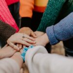 découvrez comment l'inclusion favorise la diversité et l'égalité dans la société. explorez des initiatives inspirantes et des stratégies efficaces pour créer un environnement où chacun se sent valorisé et intégré.
