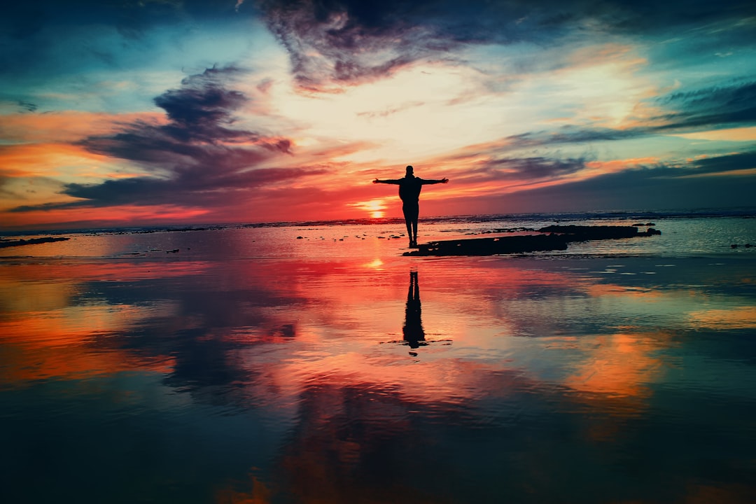 découvrez l'essence du bonheur avec 'joy'. plongez dans un univers vibrant de joie et d'optimisme qui éveille votre esprit et illumine votre quotidien. parfait pour ceux qui cherchent à célébrer les instants de joie dans leur vie.