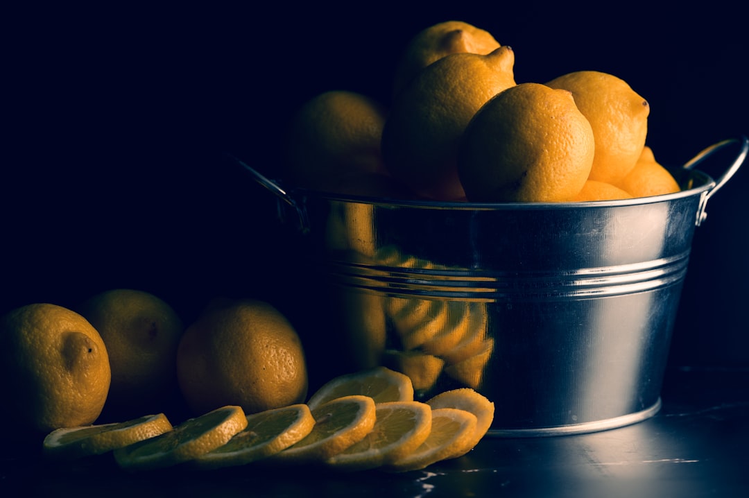 découvrez notre délicieuse recette de tarte au citron, une combinaison parfaite de fraîcheur et d'acidité. apprenez à réaliser cette pâtisserie classique qui ravira vos papilles, avec une croûte dorée et une garniture onctueuse au citron. idéal pour toute occasion !