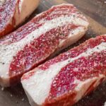 découvrez nos délicieuses recettes de marinades pour sublimer vos viandes, poissons et légumes. apprenez à marier saveurs et aromates pour des plats savoureux et inoubliables.