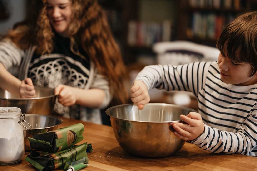 découvrez l'art de la meal prep pour gagner du temps et manger sainement ! planifiez vos repas à l'avance avec des recettes variées et équilibrées qui s'adaptent à votre mode de vie. simplifiez votre cuisine tout en maîtrisant votre alimentation.