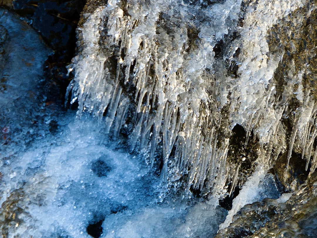 découvrez les avantages du refroidissement naturel, une méthode écologique et économique pour maintenir une température agréable dans votre espace. apprenez comment utiliser les ressources naturelles pour optimiser votre confort tout en réduisant votre empreinte énergétique.
