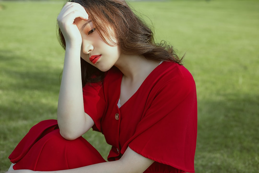 découvrez des solutions naturelles pour soulager vos maux de tête efficacement. explorez des remèdes à base de plantes, des techniques de relaxation et des conseils pratiques pour un soulagement durable sans médication.