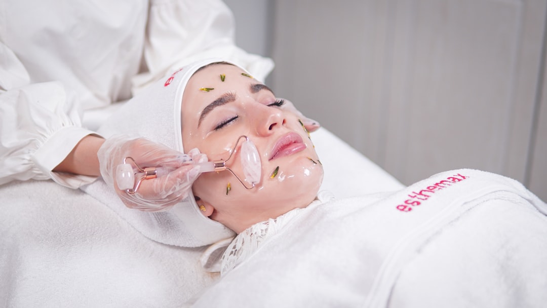 découvrez notre gamme de soins de la peau naturels, formulés à partir d'ingrédients biologiques et durables. offrez à votre peau le meilleur de la nature avec des produits respectueux de l'environnement. adoptez une routine beauté saine et éclatante!